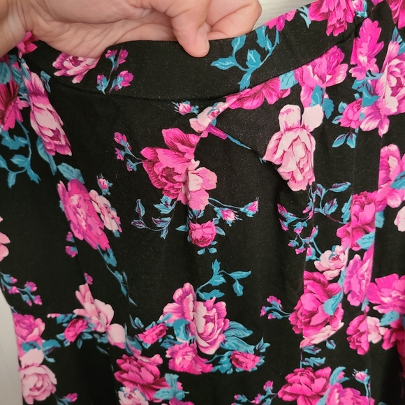 Rose Off the Shoulder Mini Dress - Picture 2 of 3